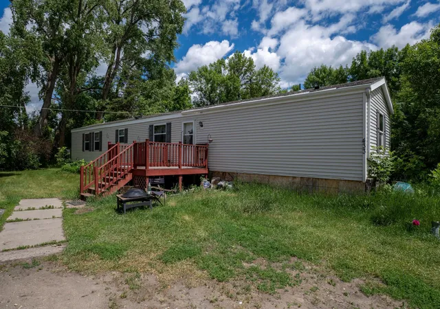 Photo 1 of Sale Pending at 433 County Rd 106, Hendrum, MN 56550 | MLS# 7093933 | Listing updated on 2026-10-04