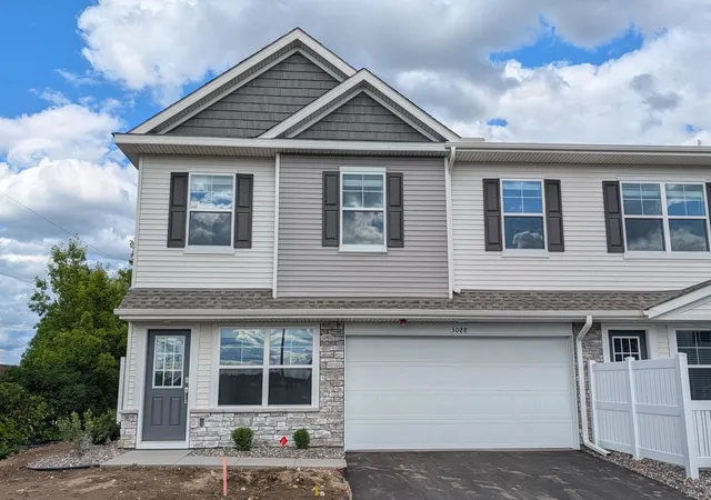 Homes for sale in Little Canada, MN | 3088 Hemlock St, Little Canada, MN 55117 | MLS# 7093934