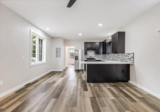 2nd image of 875 E King St, Winona, MN 55987 | MLS# 7093952
