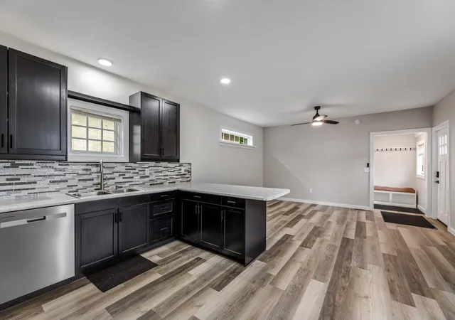 5th image of 875 E King St, Winona, MN 55987 | MLS# 7093952