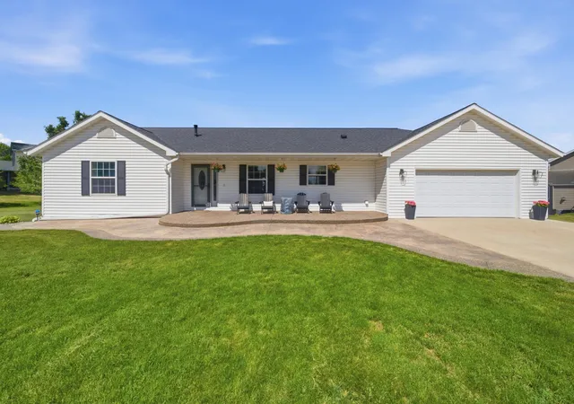 Homes for sale in Oronoco, MN | 1090 Cedar Ridge Ln Sw, Oronoco, MN 55960 | MLS# 7093974