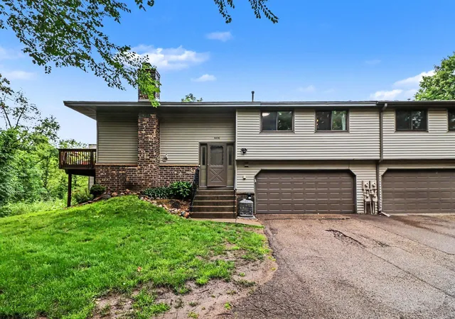 1st image of 4490 Woodgate Pt, Saint Paul, MN 55122 | MLS# 7093993