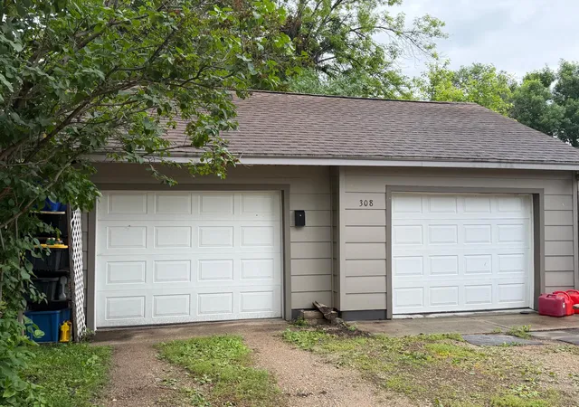 Homes for sale in Morris, MN | 308 W 9th St, Morris, MN 56267 | MLS# 7093994