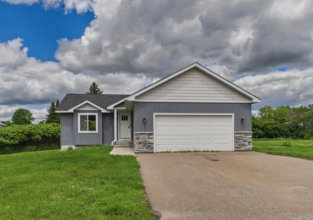 Homes for sale in New Richmond, WI | 365 Paperjack Dr, New Richmond, WI 54017 | MLS# 7094003