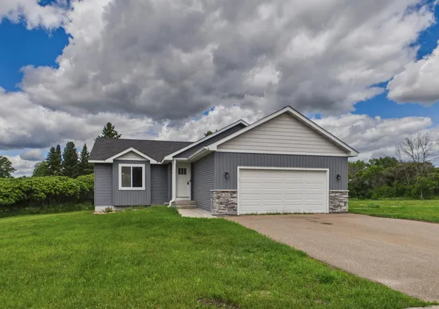 Homes for sale in New Richmond, WI | 365 Paperjack Dr, New Richmond, WI 54017 | MLS# 7094003