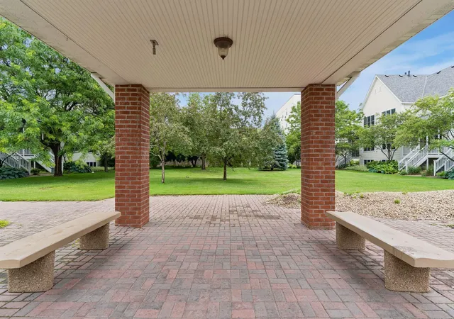 37th image of 724 E 25th St, Minneapolis, MN 55404 | MLS# 7094027