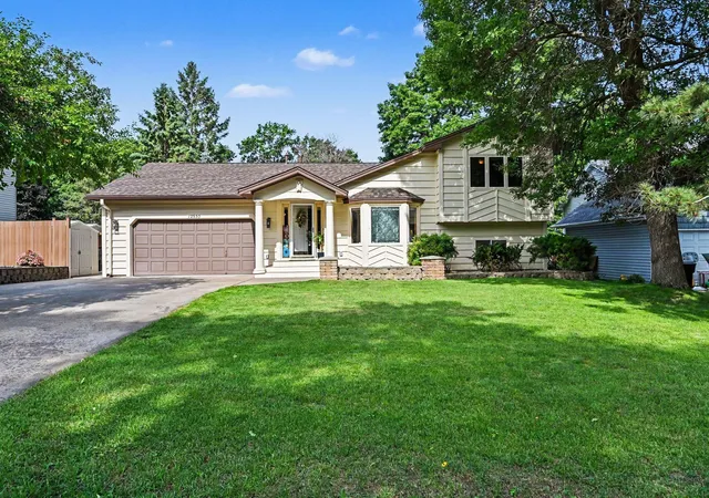 Photo 2 of Sale Pending at 12950 Linnet St Nw, Minneapolis, MN 55448 | MLS# 7094082 | Listing updated on 2026-08-11