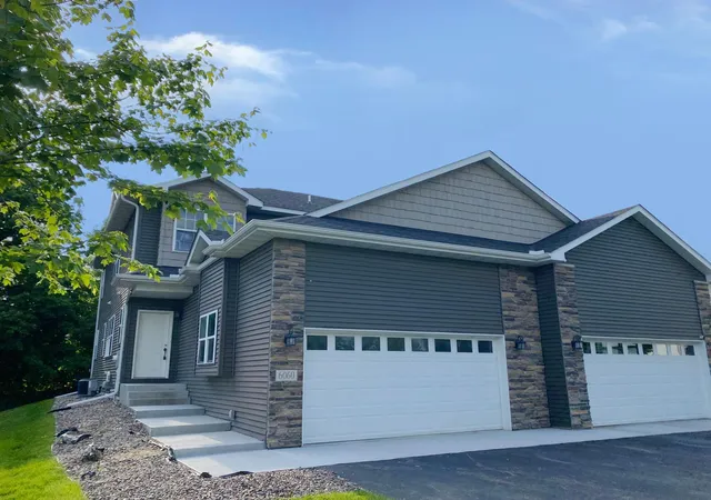 1st image of 6060 Boulder Ridge Dr, Rockford, MN 55373 | MLS# 7094091
