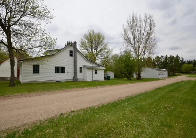 3rd image of 35 Evergreen St, Esmond, ND 58332 | MLS# 7094093