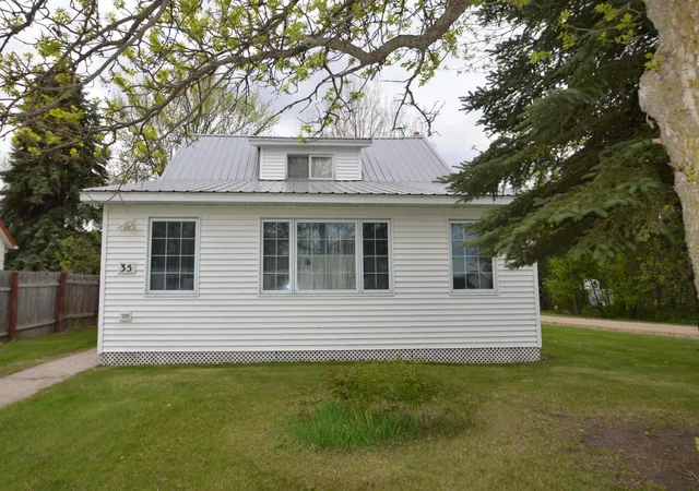 4th image of 35 Evergreen St, Esmond, ND 58332 | MLS# 7094093
