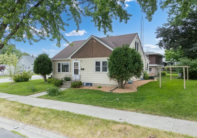 Homes for sale in Plainview, MN | 145 6th St Nw, Plainview, MN 55964 | MLS# 7094109