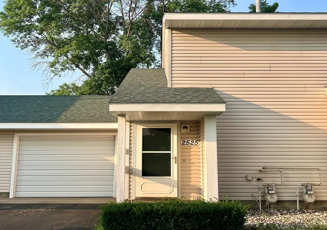 Photo 1 of Sale Pending at 2525 Stockinger Dr, Saint Cloud, MN 56303 | MLS# 7094122 | Listing updated on 2026-08-27