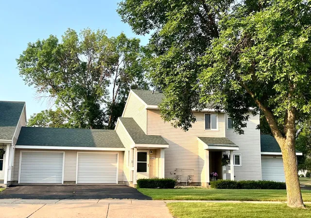 Photo 2 of Sale Pending at 2525 Stockinger Dr, Saint Cloud, MN 56303 | MLS# 7094122 | Listing updated on 2026-08-27