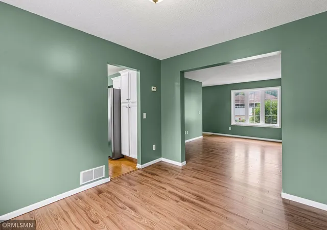 3rd image of 1216 Cuylle Bay, Faribault, MN 55021 | MLS# 7094156