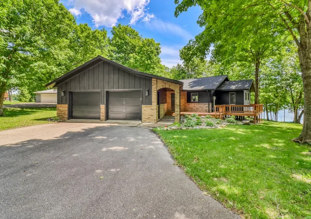 Photo 1 of Single family home for sale at 16449 Sugar Is Rd, Audubon, MN 56511 | MLS# 7094182 | Listing updated on 2026-08-28