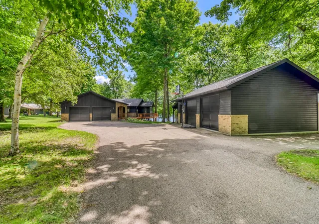 Photo 4 of Single family home for sale at 16449 Sugar Is Rd, Audubon, MN 56511 | MLS# 7094182 | Listing updated on 2026-08-28