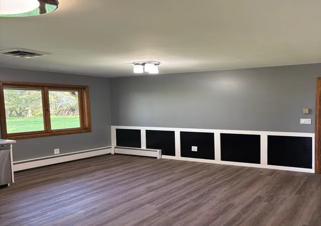 Homes for sale in Montevideo, MN | 4075 County Road 15 Sw, Montevideo, MN 56265 | MLS# 7094185