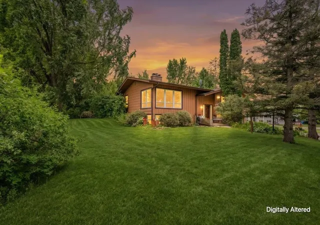 2nd image of 7515 209th St N, Forest Lake, MN 55025 | MLS# 7094204