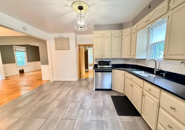 Photo 3 of Single family home for sale at 1120 4th Avenue S, Moorhead, MN 56560 | MLS# 7094264 | Listing updated on 2026-08-06