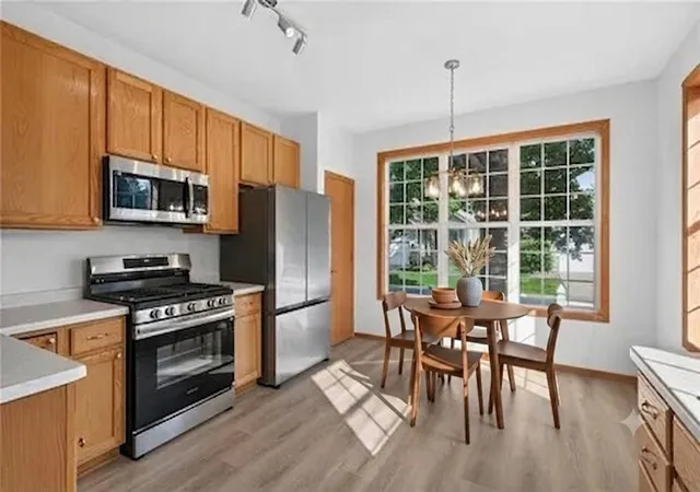 Photo 1 of Single family home for sale at 442 Meadowood Ln, Burnsville, MN 55337 | MLS# 7094293 | Listing updated on 2026-08-22