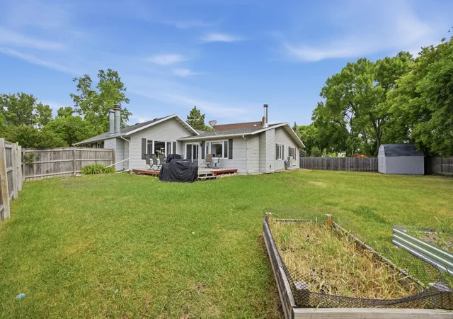 3rd image of 57 Prairiewood Dr S, Fargo, ND 58103 | MLS# 7094309