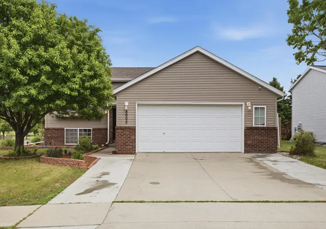Homes for sale in Moorhead, MN | 3002 34th St S, Moorhead, MN 56560 | MLS# 7094360