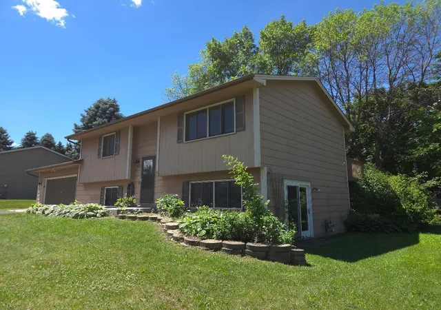 Homes for sale in Albertville, MN | 5627 Lannon Ave Ne, Albertville, MN 55301 | MLS# 7094382