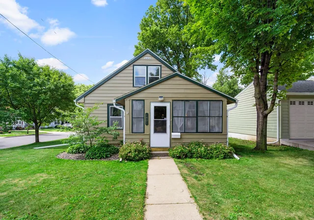 3rd image of 1801 W 7Th St, Red Wing, MN 55066 | MLS# 7094391