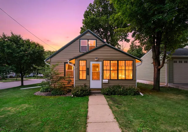 4th image of 1801 W 7Th St, Red Wing, MN 55066 | MLS# 7094391