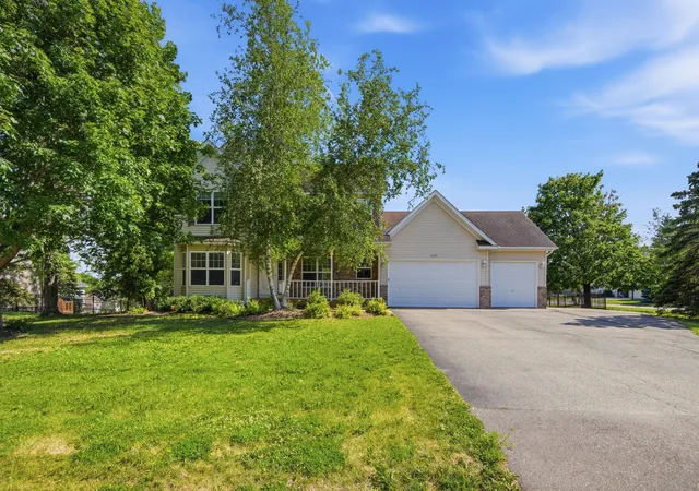 Photo 1 of Single family home for sale at 9260 Icosa St, Lakeville, MN 55044 | MLS# 7094402 | Listing updated on 2026-10-06