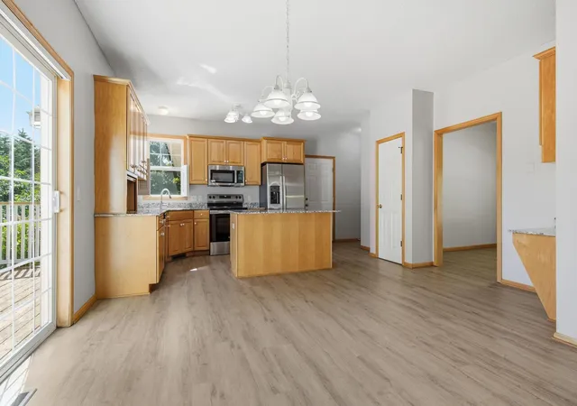 Photo 4 of Single family home for sale at 9260 Icosa St, Lakeville, MN 55044 | MLS# 7094402 | Listing updated on 2026-10-06