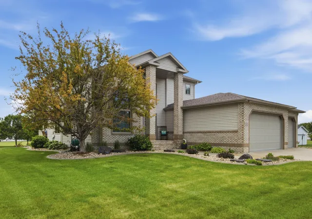 2nd image of 5012 2nd St E, West Fargo, ND 58078 | MLS# 7094413