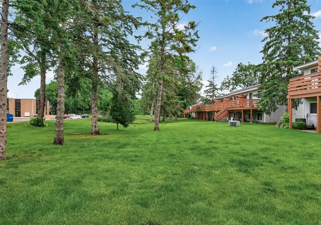 25th image of 324 Shawnee Trl, Shakopee, MN 55379 | MLS# 7094418