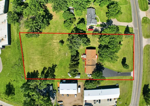 Homes for sale in New London, MN | 7001 County Road 40 Ne, New London, MN 56273 | MLS# 7094443