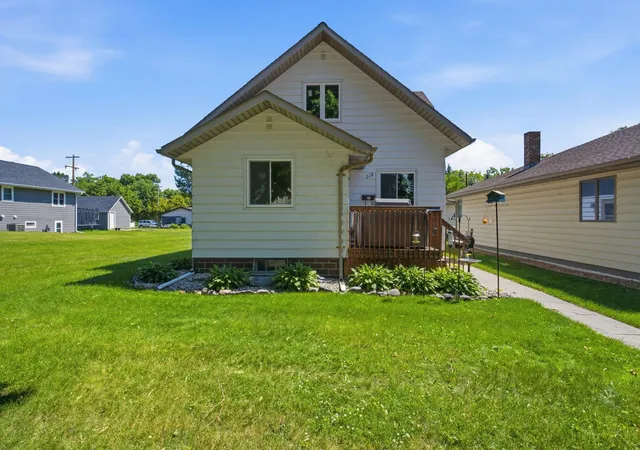 Photo 3 of Single family home for sale at 218 1st Street Ne, Clara City, MN 56222 | MLS# 7094466 | Listing updated on 2026-09-20