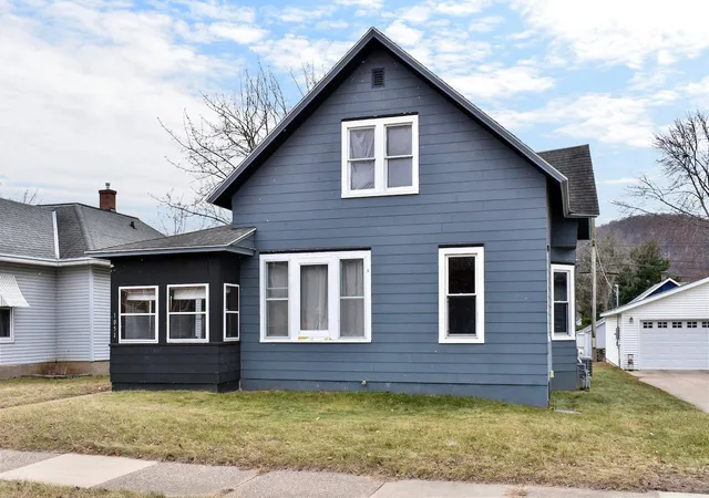 26th image of 1051 W King St, Winona, MN 55987 | MLS# 7094473