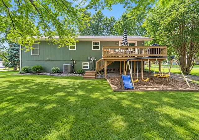 Photo 3 of Single family home for sale at 1301 9th Street SE, Willmar, MN 56201 | MLS# 7094479 | Listing updated on 2026-09-21