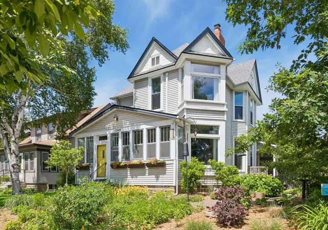3rd image of 1045 Van Slyke Ave, Saint Paul, MN 55103 | MLS# 7094494