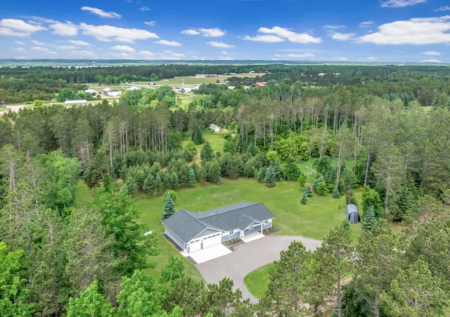 3rd image of 363 Pine Acres Trl Nw, Backus, MN 56435 | MLS# 7094503