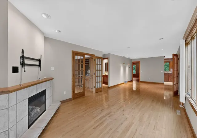 Photo 4 of Sale Pending at 4865 Tee Ct SW, Rochester, MN 55902 | MLS# 7094574 | Listing updated on 2026-08-30