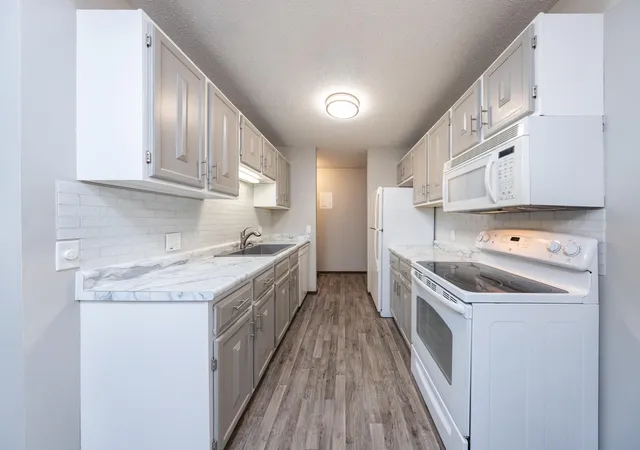 Photo 3 of Condo for sale at 3917 Heritage Hills Dr #102, Minneapolis, MN 55437 | MLS# 7094605 | Listing updated on 2026-08-27