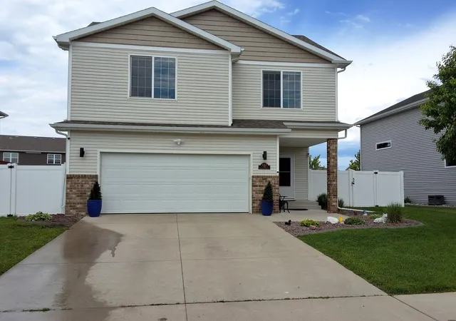 Homes for sale in West Fargo, ND | 442 Foxtail Dr E, West Fargo, ND 58078 | MLS# 7094609