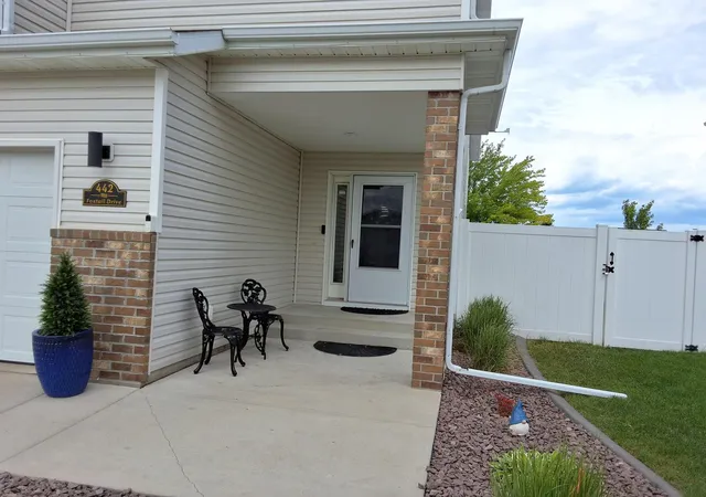 Homes for sale in West Fargo, ND | 442 Foxtail Dr E, West Fargo, ND 58078 | MLS# 7094609