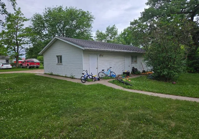 Homes for sale in Royalton, MN | 112 N 3Rd St, Royalton, MN 56373 | MLS# 7094613