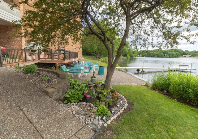 Homes for sale in Oakdale, MN | 329 Geneva Ave N #315, Oakdale, MN 55128 | MLS# 7094661