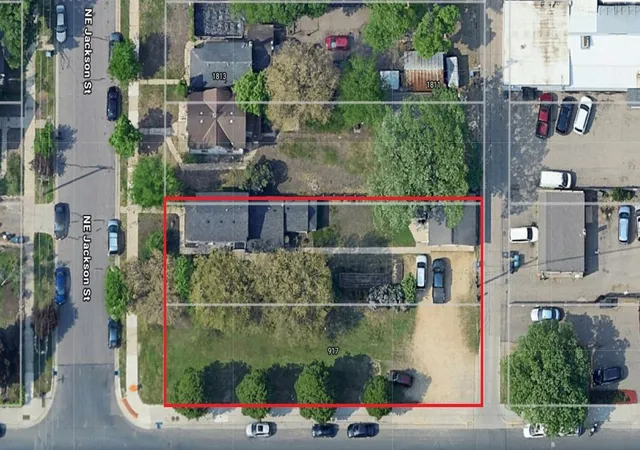 2nd image of 917 18th Ave Ne, Minneapolis, MN 55418 | MLS# 7094684