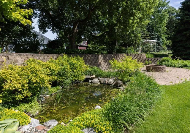 Photo 1 of Single family home for sale at 4708 Weston Hills Dr, Saint Paul, MN 55123 | MLS# 7094688 | Listing updated on 2026-09-19