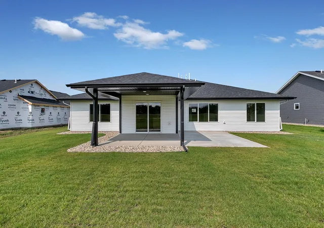 2nd image of 76 Meadow Ln, Cold Spring, MN 56320 | MLS# 7094714