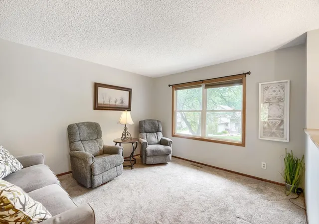 Homes for sale in Mahtomedi, MN | 280 Glenmar Ave, Mahtomedi, MN 55115 | MLS# 7094721