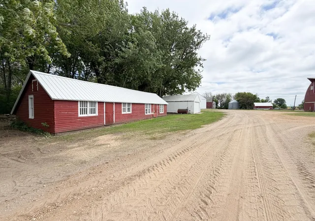5th image of 15236 King Ave, Wilmont, MN 56185 | MLS# 7094765